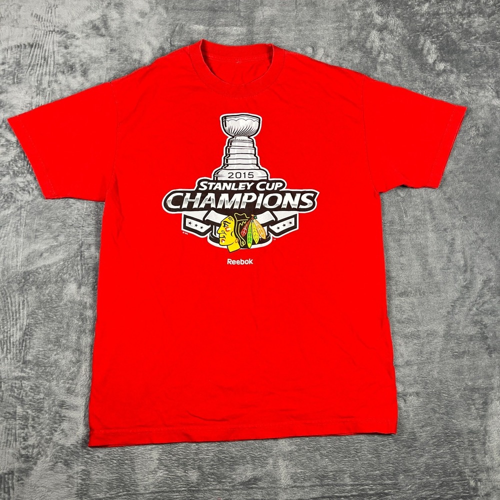 Reebok T Shirt Mens Medium Red Chicago Blackhawks 2015 Stanley Cup Champions NHL